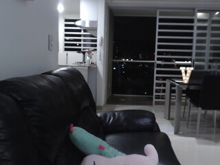 veroniqe_lounge chaturbate dark haired chick masturbates with sex toy