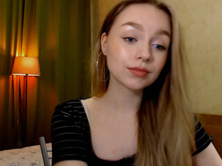kaya_way chaturbate gorgeous jerks off a banana and cums.