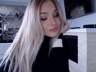 yveline myfreecams luxurious babe fucks pussy relish