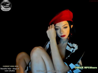 xjoannabearx myfreecams pretty woman with perfect figure shows her skills on a pole