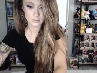 annbrooke myfreecams hot harlot fingering vibrator