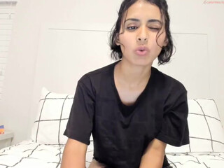 stacy_x3 myfreecams hot babe gently jerks pussy