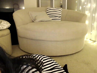 sendtacomoney myfreecams whore babe masturbates shaved pussy