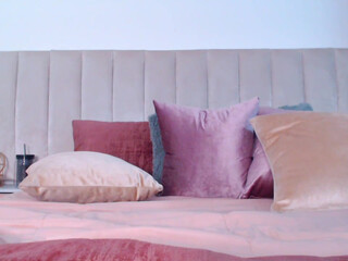 lalu_west chaturbate very small narrow cap