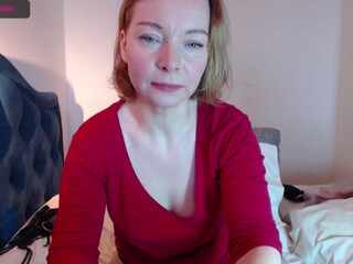 brandi_west chaturbate black-haired mare shows boobs