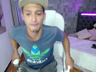 violet_hanstone chaturbate buxom slut