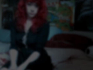 MaeDoll  Entertaining chick