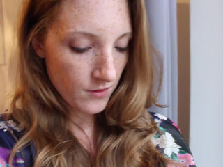 Littleredheadlisa Gorgeous females