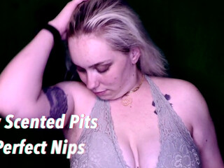 LilylanaRose luscious whore rubs boobs with oil