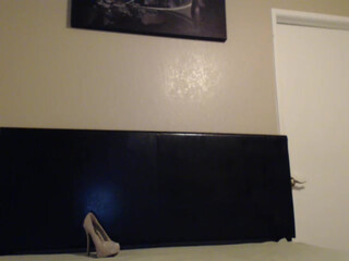 DeeDeeLynn  luxurious swell shows off her breasts