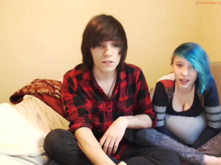 emocanadianscene seductive babe fucks both holes