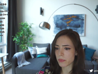 annahaven gorgeous model strips and pulls pussy