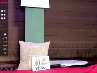 girl_i_am ardent maid seduces with big forms