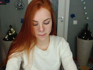 bari_evans sexy babe nasal shaved holes