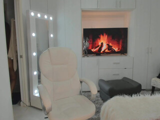 ana_carrera1 Shiny lady