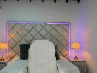 _hannamiller Piquant hide