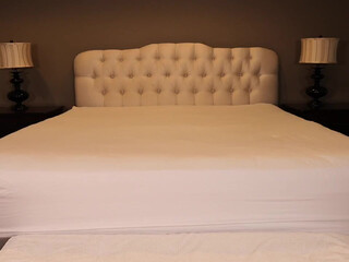 videoxxx slut in tattoo masturbating pussy in the shower