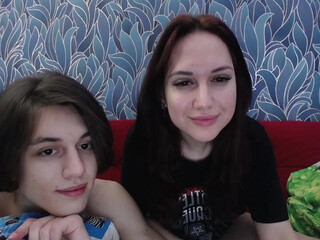 sneaky_asslickers posing for the camera exposing her sexy body