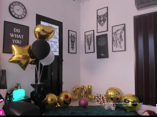 its_sol Solid brunette