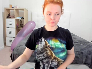 haylee_love slut in stockings erotically takes off her panties