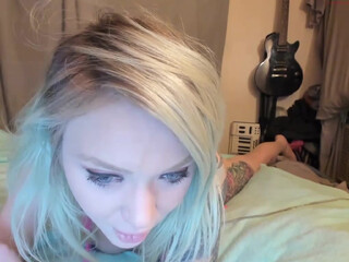 dakotaskyexxx Beauty with cool curves