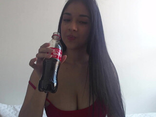 allison_grey18 cute young lady fucked her cunt with a phallus