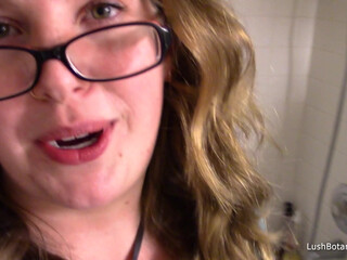 Lush Botanist Couple of blondes