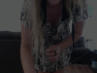 Eve Batelle incendiary slut pulls his cap with his fingers