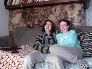 TheVeganWh0re Wicked chick sucks off a fat dick