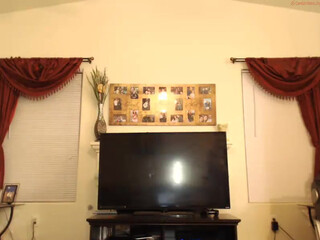 Taylor Made Exciting girl