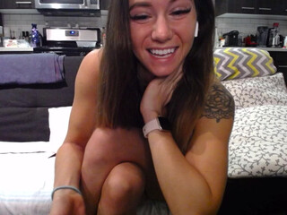 ScarletDatz blonde hairstyle fingering shaved cunt