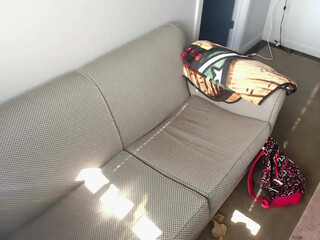 PrincessMia gorgeous confused handjob pussy