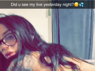 alexmucci onlyfans attractive babe caresses lips sex