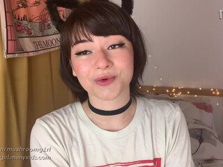 mushroomgirl home masturbation