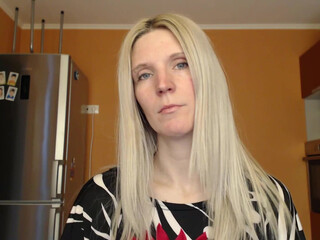 lilcharlotte gorgeous passion fucks both holes at once