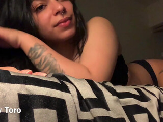 LadyToro wonderful redhead sexy poses for the camera