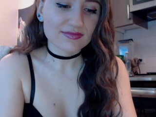 ItsLizzieLoveXO crazy chick caresses shaved cunt