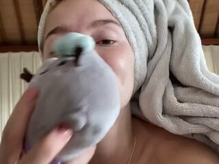 jia_lissa adorable bitch riding a dildo