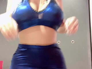 blondie_oficial show with an attractive black hair