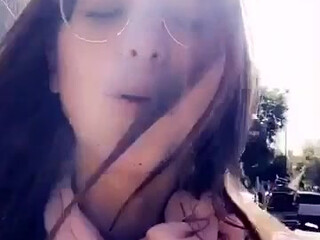 Riley Reid Onlyfans big breasted dance dances naked