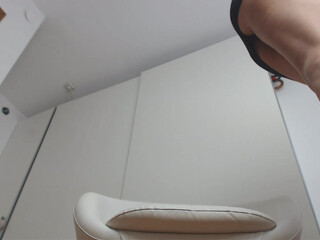 SpanishStar manyvids cums from masturbation in front of the camera