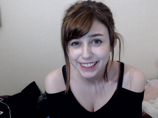 ecchikitten yelling from violent orgasm