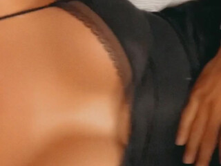 Shiraz Karam  fucks herself in front of the webcam