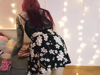 PuppyGirlfriend front seat thinks