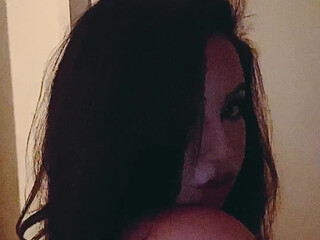 Moroccan Zina  nude swell rubs the vagina