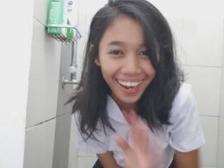 CreamBerryFairy sexy nurse heals her gentleman with caresses