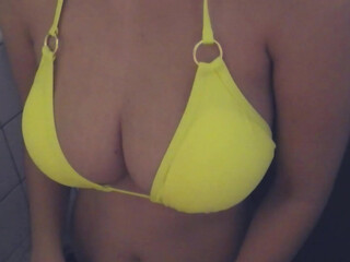 Brazilian_girl weak on the front