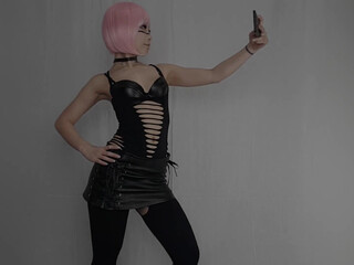 Aiko_Moe gorgeous girls dance completely naked