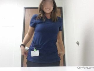 Lil Aphrodite Onlyfans in a new apartment shows a striptease