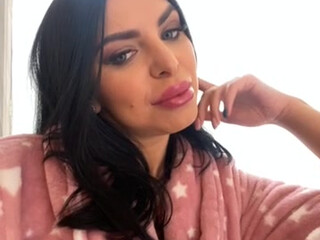 Kira Queen Onlyfans myfreecams January 2020